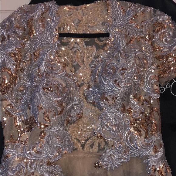 Beautiful Custom Blouse - Picture 3 of 16
